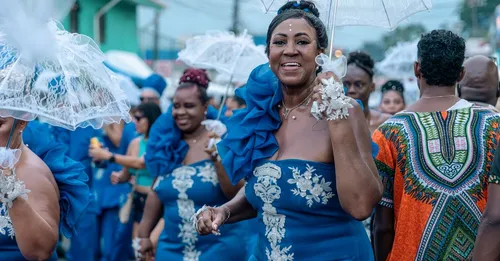 Mas a Po de Pointe-a-Pitre : ou loger pres du defile sans subir le bruit